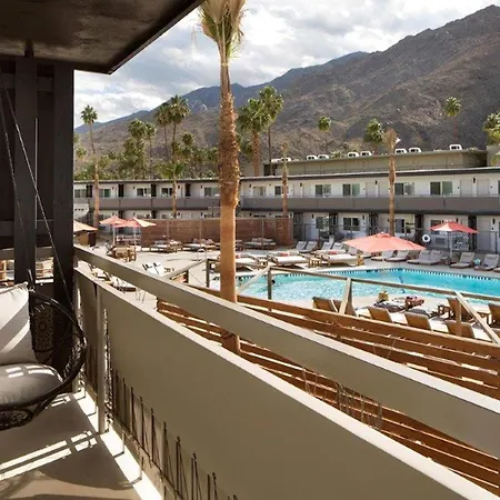 V Capri Palm Springs, A Dolce By Wyndham-2